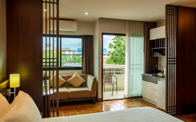 The Grand Napat