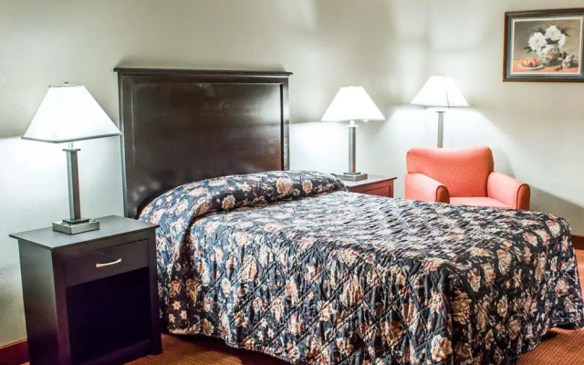 Econo Lodge Burlington I-40