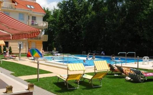 Panorama Wellness Apartman Hotel