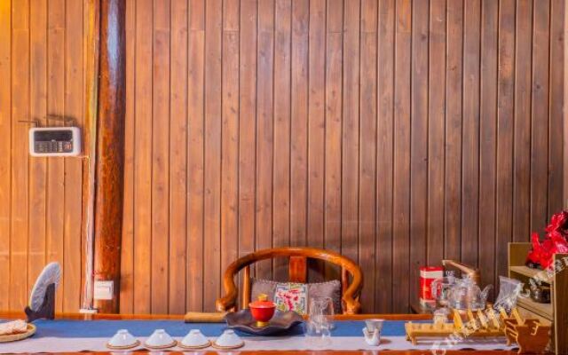 The Lijiang Ayan Inn Shangpeng Court