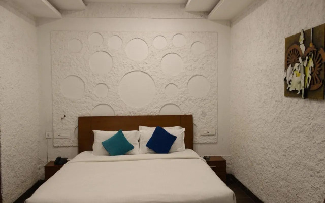 Mrugavani Resort and Spa