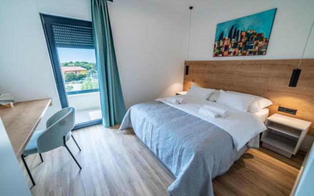 PINNA RESIDENCE - Datul