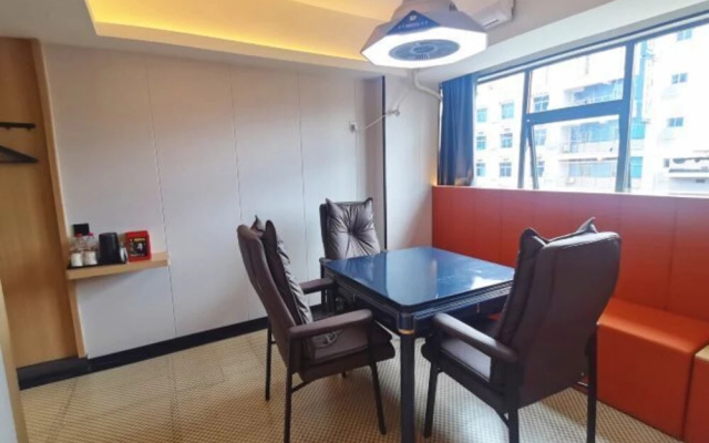 Yixuan Hotel (Chenzhou Yuhou Street Bubugao New World Store) – Guest Rooms – Chenzhou
