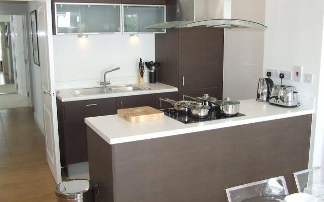 MAX Serviced Apartments Aldgate Wilson Tower