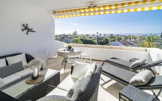 MA2- Sea views, walking distance to Puerto Banus