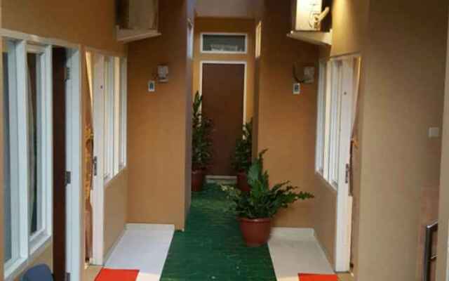 Jaksa Guest House - Near Alun-Alun Bandung