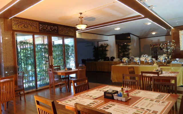 Pohseen Hotel