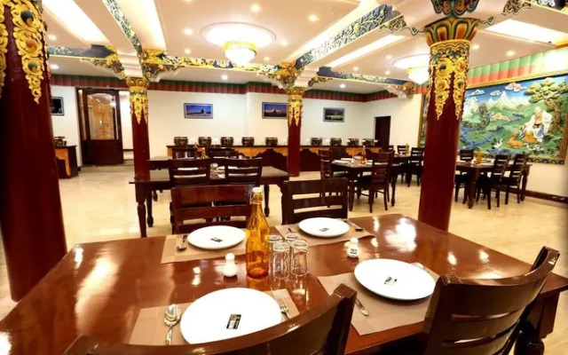 Hotel The Grand Khasdan