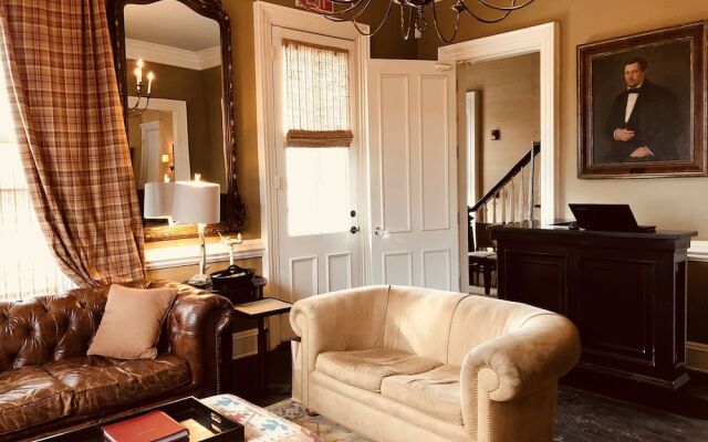 Jedediah Hawkins Inn