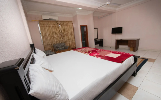 Pemicsa Hotel