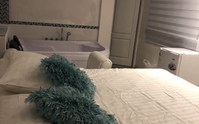 Hotel Blue Mermaid Suites