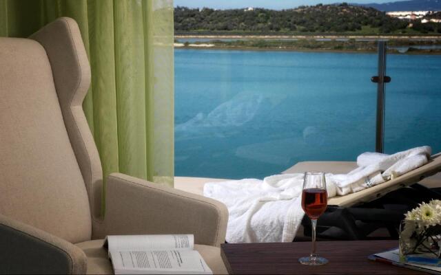 Água Hotels Riverside