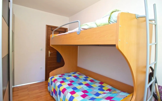 Apartment 640