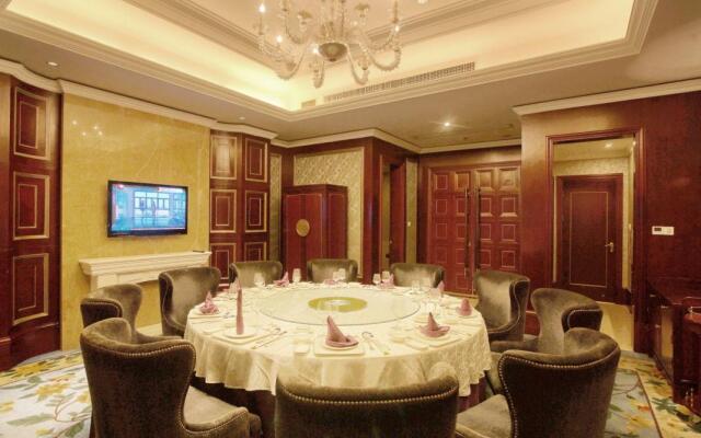 Xiangshan Jianguo Hotel