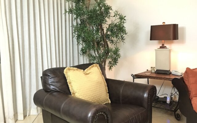 CR Luxury Los Sueños Condos