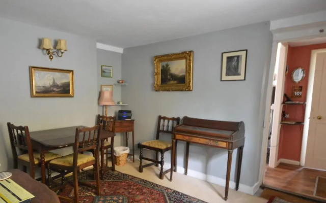 Grove Cottage