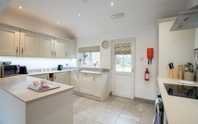 Low Jock Scar Country Estate