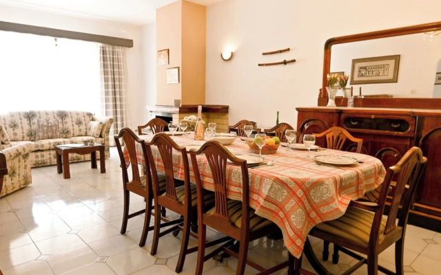Mediterranea Sunny Maltese Townhouse