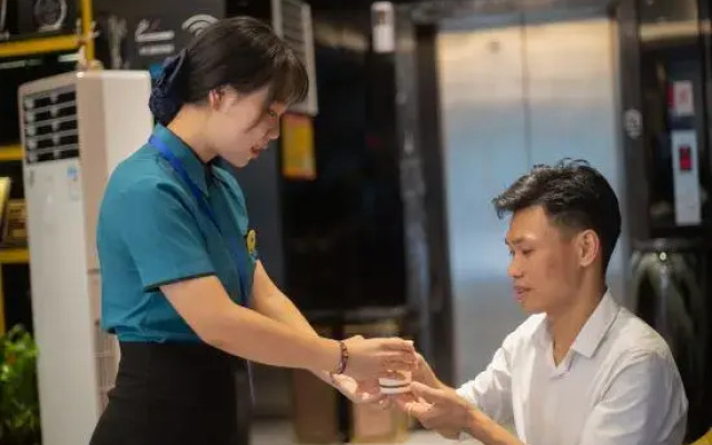 ACHOUR HOTEL (Shenzhen North Railway Station)
