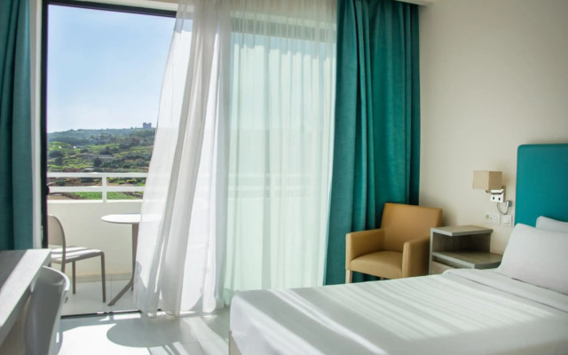 New Famagusta Hotel&Suites