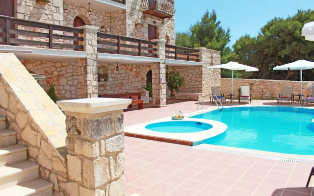 The Vivian - Luxury Stone Villa