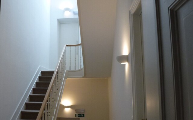Living in Brûsel, Urban B&B