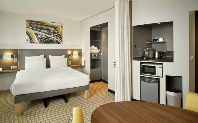 B&B HOTEL Vélizy Est