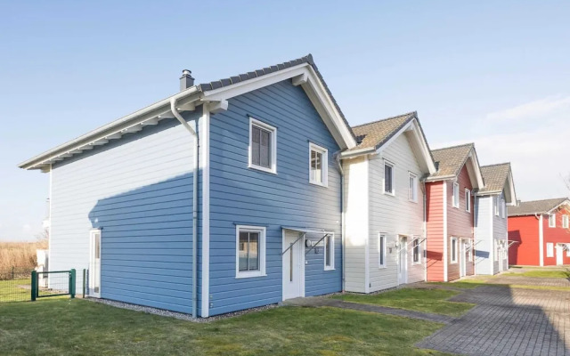 Exklusiv Eingerichtetes Ferienhaus in Strandnahe