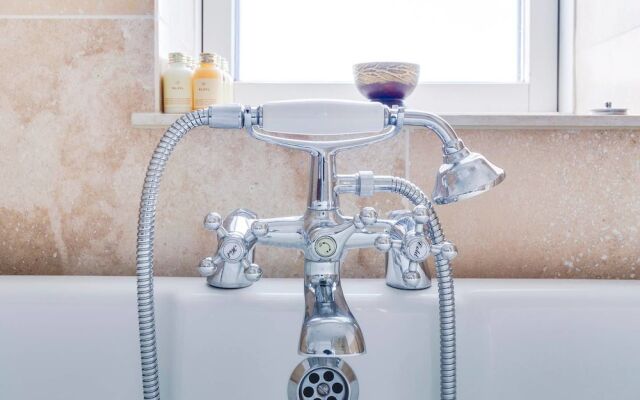 East London Rooftop Dream for 4