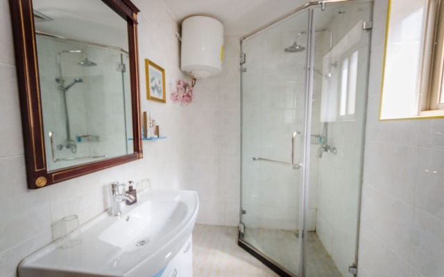Nanjing Restaurant & Motel