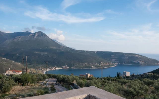 Xemoni Hotel