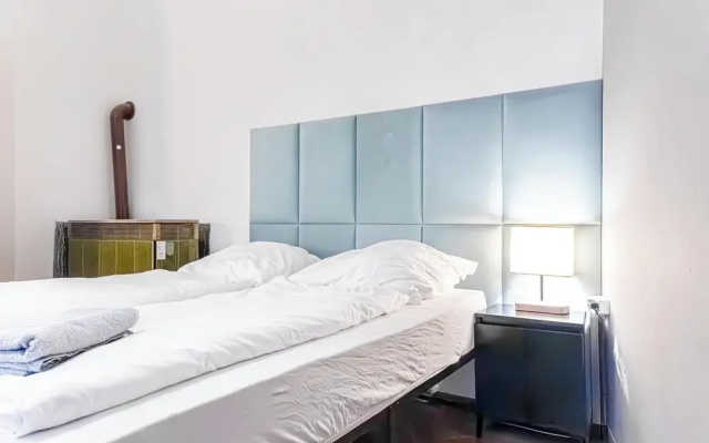 Elegant 1BR Apt Steps from Praterstern