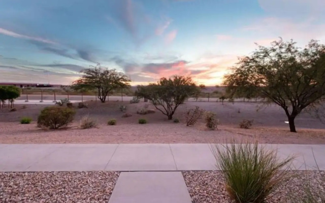 Desert Creek Oasis