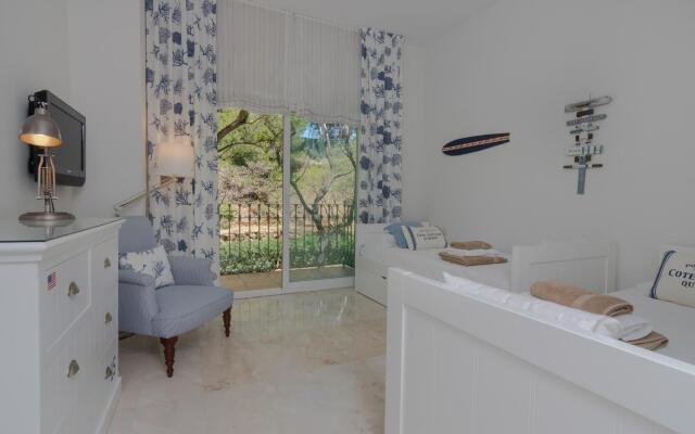 18166 - Superb Front Line Location - Heated Pool