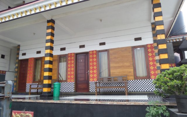 Rahayu Hotel
