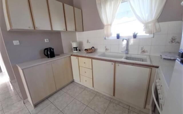 Renovated apartment in Pantokratoras beach