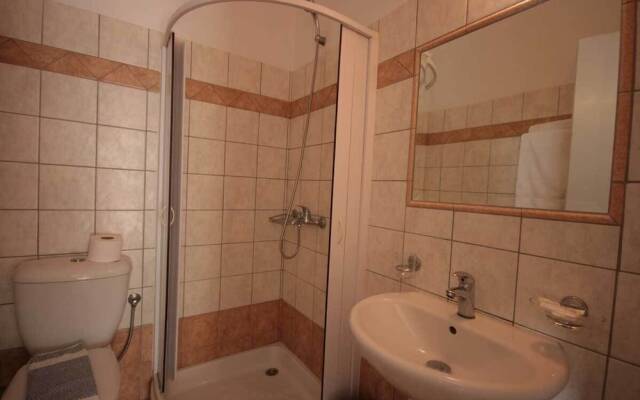 Pirgos Stelida Hotel