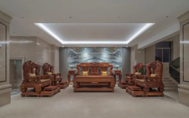 Shadian Hotel