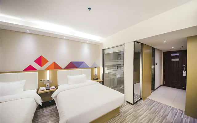 Borrman Hotel Guilin North Railway Station Hengda Square – Guest Rooms – Guilin