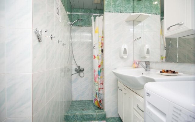 Hostel Inzhir