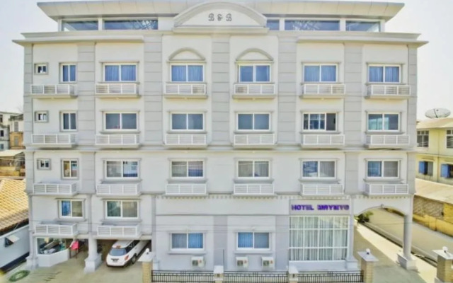 hotelImage