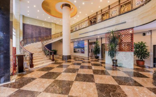 Gold Dragon Harbour Hotel