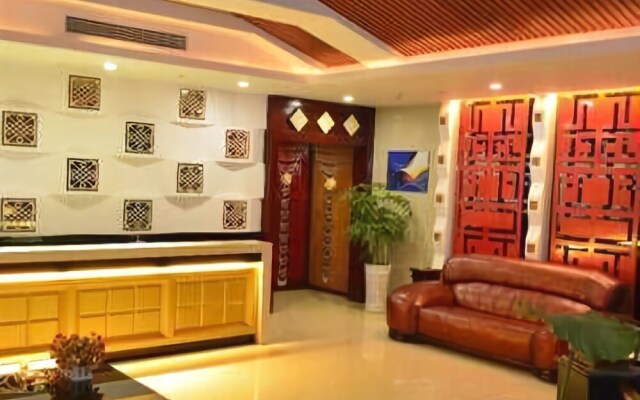 Q+ Hua Qiao Hotel