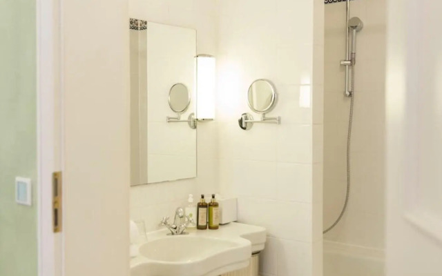 Hotel Orphée - Großes Haus