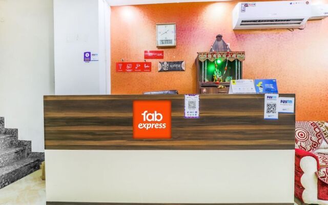 Fabhotel New Dk Palace