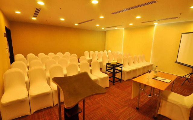 Keys Select by Lemon Tree Hotels, Kochi