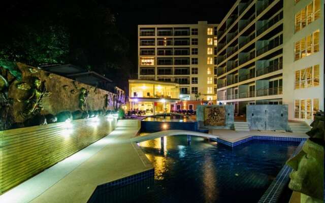 Beststayinphuket Poolview