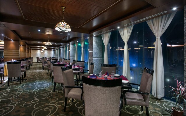 Ocean Paradise Hotel And Resort