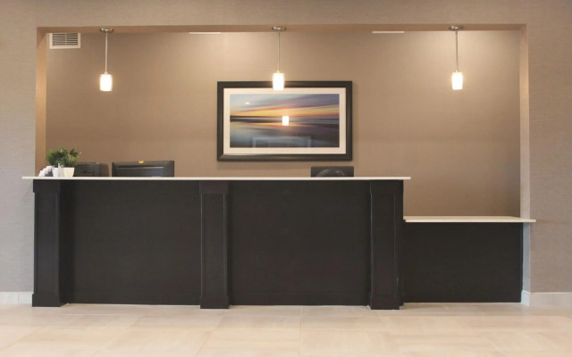 Meridian Inn & Suites Lloydminster
