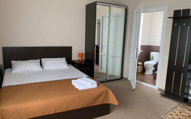 Milan (Новофедоровка)